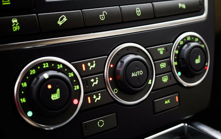 Land Rover Freelander II рестайлинг 2, 2012 год, 2 249 000 рублей, 21 фотография