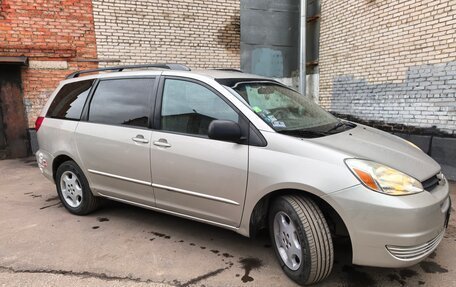 Toyota Sienna II рестайлинг, 2005 год, 1 100 000 рублей, 7 фотография