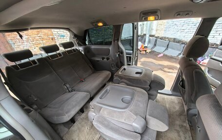 Toyota Sienna II рестайлинг, 2005 год, 1 100 000 рублей, 14 фотография