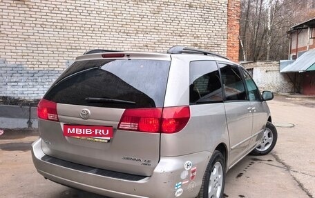 Toyota Sienna II рестайлинг, 2005 год, 1 100 000 рублей, 4 фотография