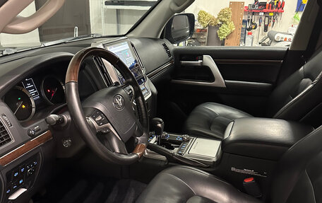 Toyota Land Cruiser 200, 2015 год, 5 150 000 рублей, 10 фотография