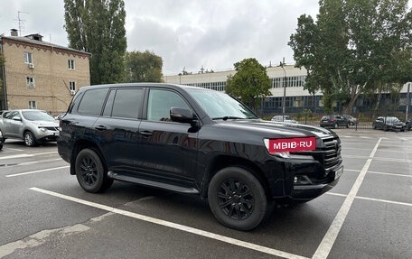 Toyota Land Cruiser 200, 2015 год, 5 150 000 рублей, 3 фотография