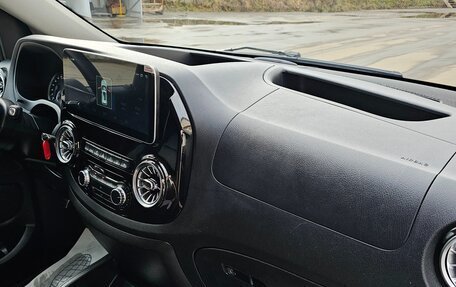 Mercedes-Benz Vito, 2020 год, 6 300 000 рублей, 17 фотография