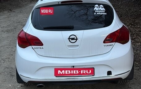 Opel Astra J, 2011 год, 750 000 рублей, 4 фотография