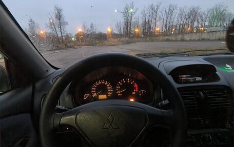 Mitsubishi Carisma I, 2002 год, 175 000 рублей, 6 фотография