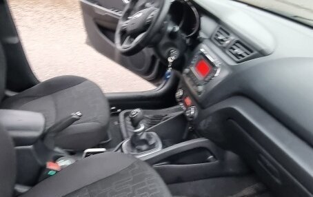 KIA Rio III рестайлинг, 2012 год, 890 000 рублей, 7 фотография