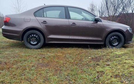 Volkswagen Jetta VI, 2015 год, 950 000 рублей, 4 фотография