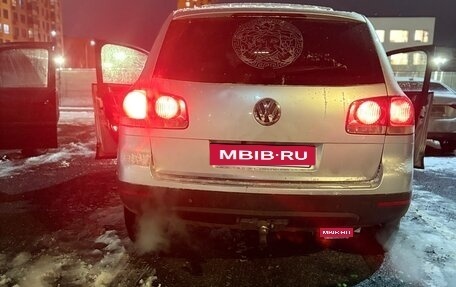 Volkswagen Touareg III, 2002 год, 500 000 рублей, 10 фотография