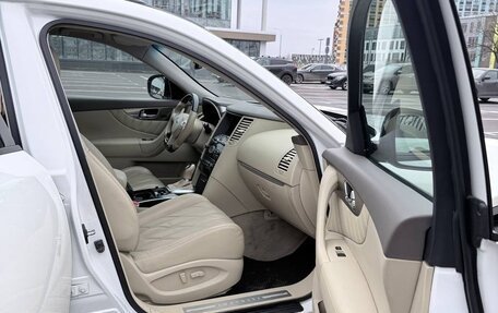 Infiniti FX II, 2009 год, 1 250 000 рублей, 17 фотография