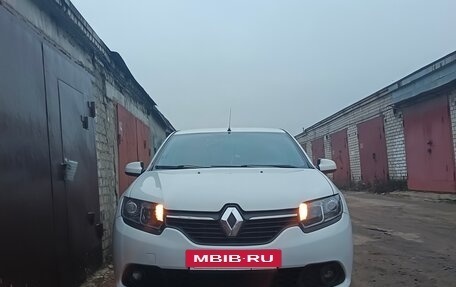 Renault Sandero II рестайлинг, 2014 год, 680 000 рублей, 2 фотография