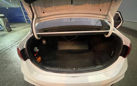 Hyundai Solaris II рестайлинг, 2018 год, 800 000 рублей, 10 фотография