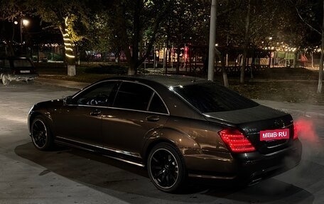 Mercedes-Benz S-Класс, 2012 год, 1 600 000 рублей, 3 фотография