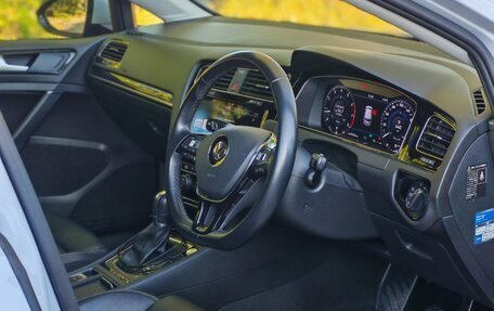 Volkswagen Golf VII, 2018 год, 1 900 000 рублей, 14 фотография