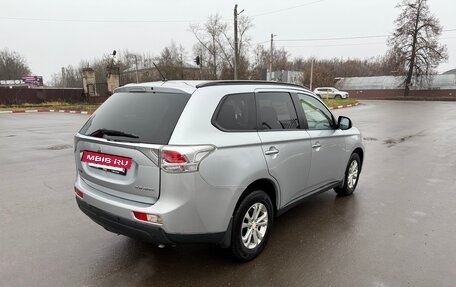 Mitsubishi Outlander III рестайлинг 3, 2013 год, 1 090 000 рублей, 4 фотография