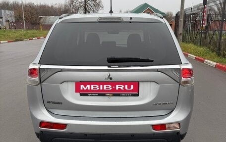 Mitsubishi Outlander III рестайлинг 3, 2013 год, 1 090 000 рублей, 5 фотография