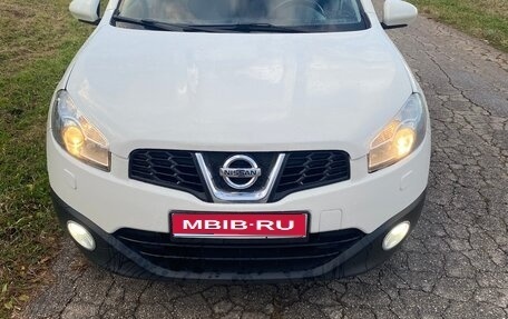 Nissan Qashqai, 2011 год, 915 000 рублей, 1 фотография