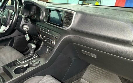 KIA Sportage IV рестайлинг, 2018 год, 1 999 000 рублей, 14 фотография