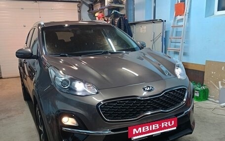 KIA Sportage IV рестайлинг, 2018 год, 1 999 000 рублей, 12 фотография