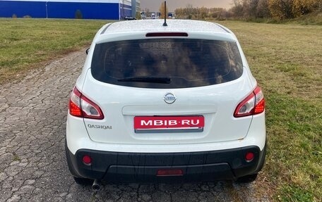 Nissan Qashqai, 2011 год, 915 000 рублей, 2 фотография