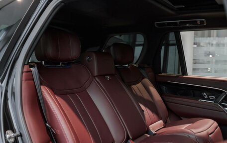 Land Rover Range Rover IV рестайлинг, 2025 год, 28 500 000 рублей, 15 фотография