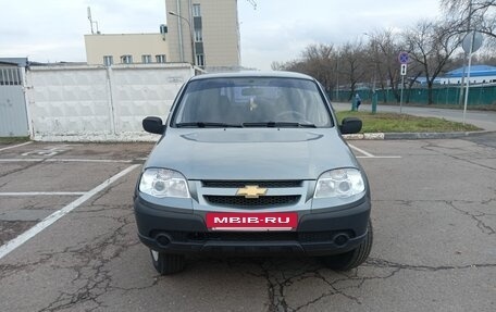 Chevrolet Niva I рестайлинг, 2011 год, 550 000 рублей, 2 фотография