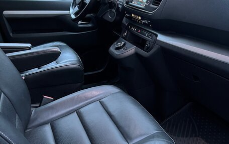 Peugeot Traveller I, 2020 год, 3 490 000 рублей, 13 фотография