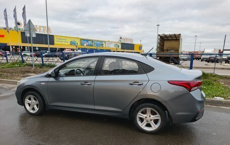 Hyundai Solaris II рестайлинг, 2017 год, 690 000 рублей, 2 фотография