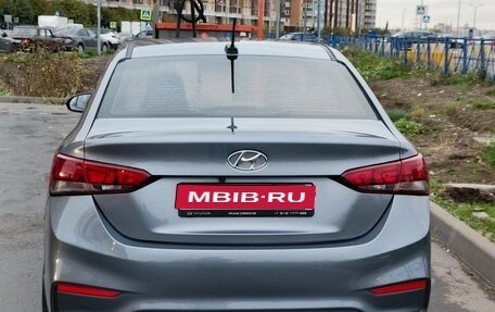Hyundai Solaris II рестайлинг, 2017 год, 690 000 рублей, 1 фотография