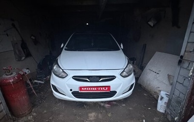 Hyundai Solaris II рестайлинг, 2013 год, 640 000 рублей, 1 фотография