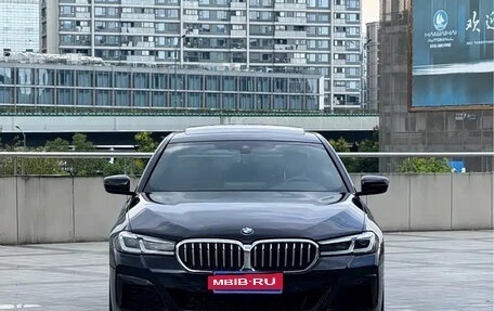 BMW 5 серия, 2022 год, 4 418 555 рублей, 2 фотография