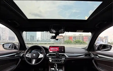 BMW 5 серия, 2022 год, 4 418 555 рублей, 11 фотография