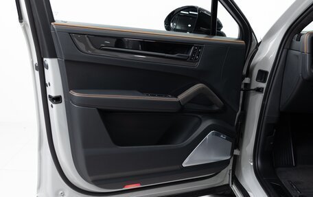 Porsche Cayenne III, 2025 год, 24 790 000 рублей, 8 фотография