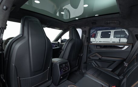 Porsche Cayenne III, 2025 год, 24 790 000 рублей, 26 фотография