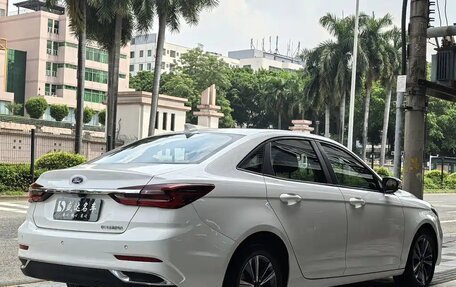 Ford Escort, 2021 год, 1 320 007 рублей, 7 фотография