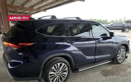 Toyota Highlander, 2025 год, 5 600 000 рублей, 4 фотография