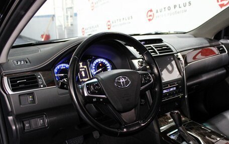 Toyota Camry, 2018 год, 2 199 000 рублей, 7 фотография