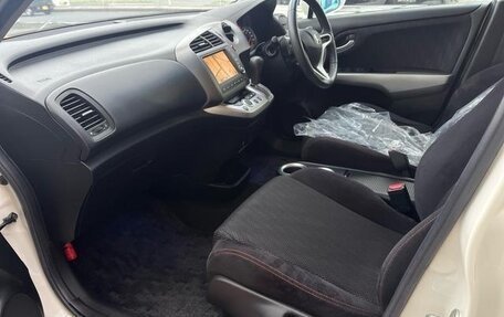 Honda Stream II, 2011 год, 910 003 рублей, 6 фотография