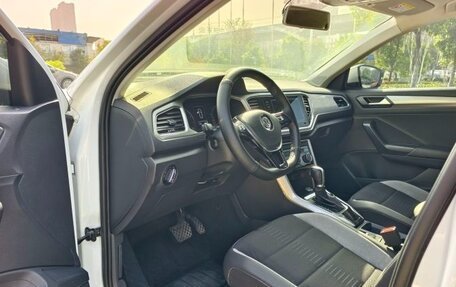 Volkswagen T-Roc I, 2022 год, 1 650 003 рублей, 8 фотография