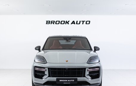 Porsche Cayenne III, 2025 год, 32 990 000 рублей, 2 фотография