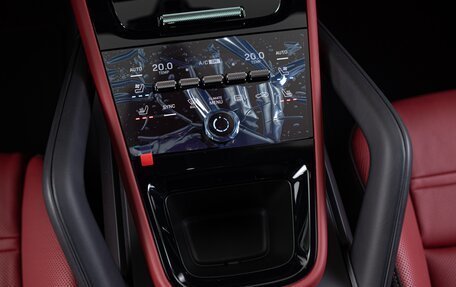 Porsche Cayenne III, 2025 год, 32 990 000 рублей, 19 фотография