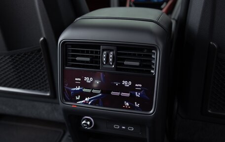 Porsche Cayenne III, 2025 год, 32 990 000 рублей, 29 фотография