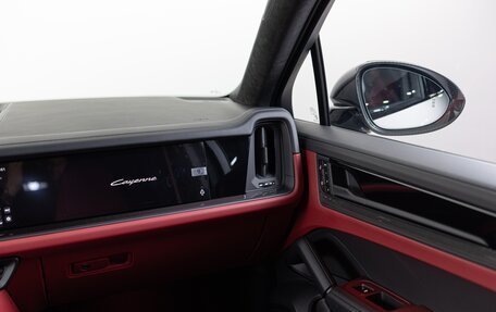 Porsche Cayenne III, 2025 год, 32 990 000 рублей, 20 фотография