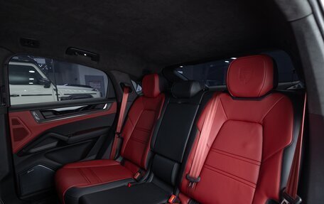 Porsche Cayenne III, 2025 год, 32 990 000 рублей, 30 фотография