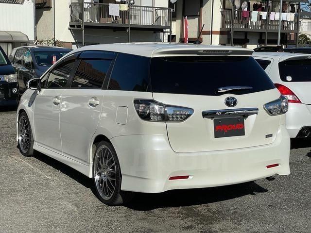 Toyota Wish II, 2011 год, 980 000 рублей, 10 фотография