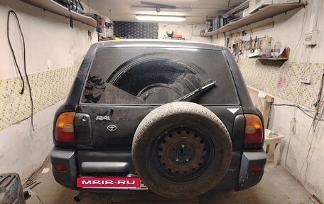 Toyota RAV4, 1997 год, 400 000 рублей, 2 фотография