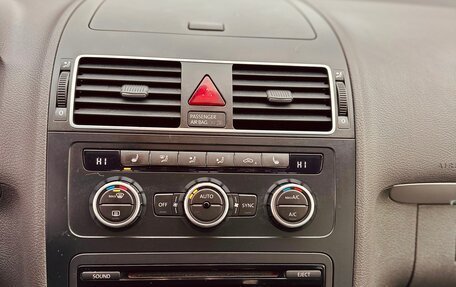 Volkswagen Touran III, 2012 год, 880 000 рублей, 12 фотография