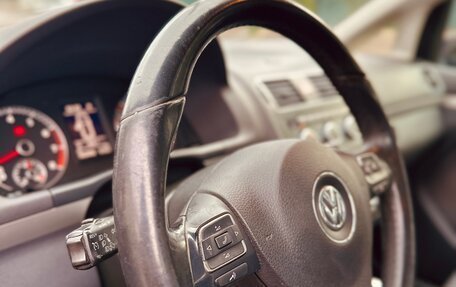 Volkswagen Touran III, 2012 год, 880 000 рублей, 11 фотография