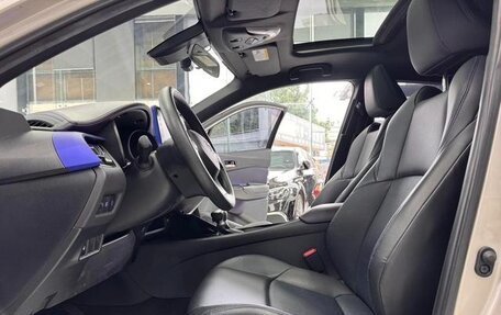 Toyota C-HR I рестайлинг, 2022 год, 1 580 500 рублей, 6 фотография