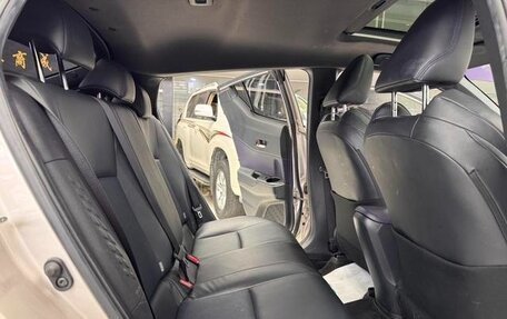 Toyota C-HR I рестайлинг, 2022 год, 1 580 500 рублей, 8 фотография