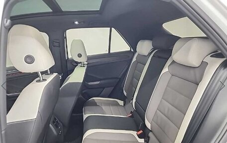 Volkswagen T-Roc I, 2021 год, 2 091 000 рублей, 8 фотография